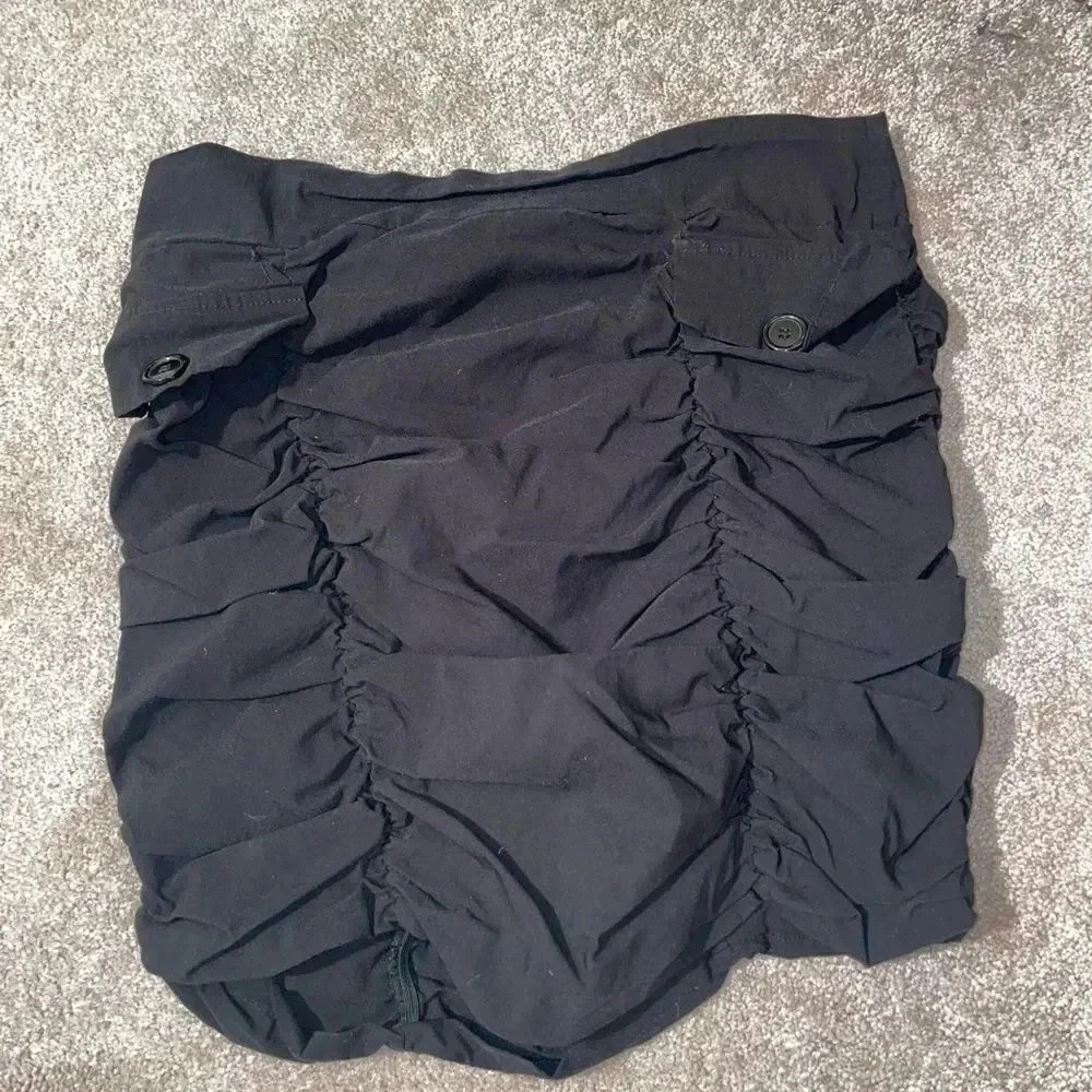 BLACK VALIA HIGH WAIST SHIRRED MINI SKIRT WITH FRONT FACING POCKETS 1x - Picture 5 of 15